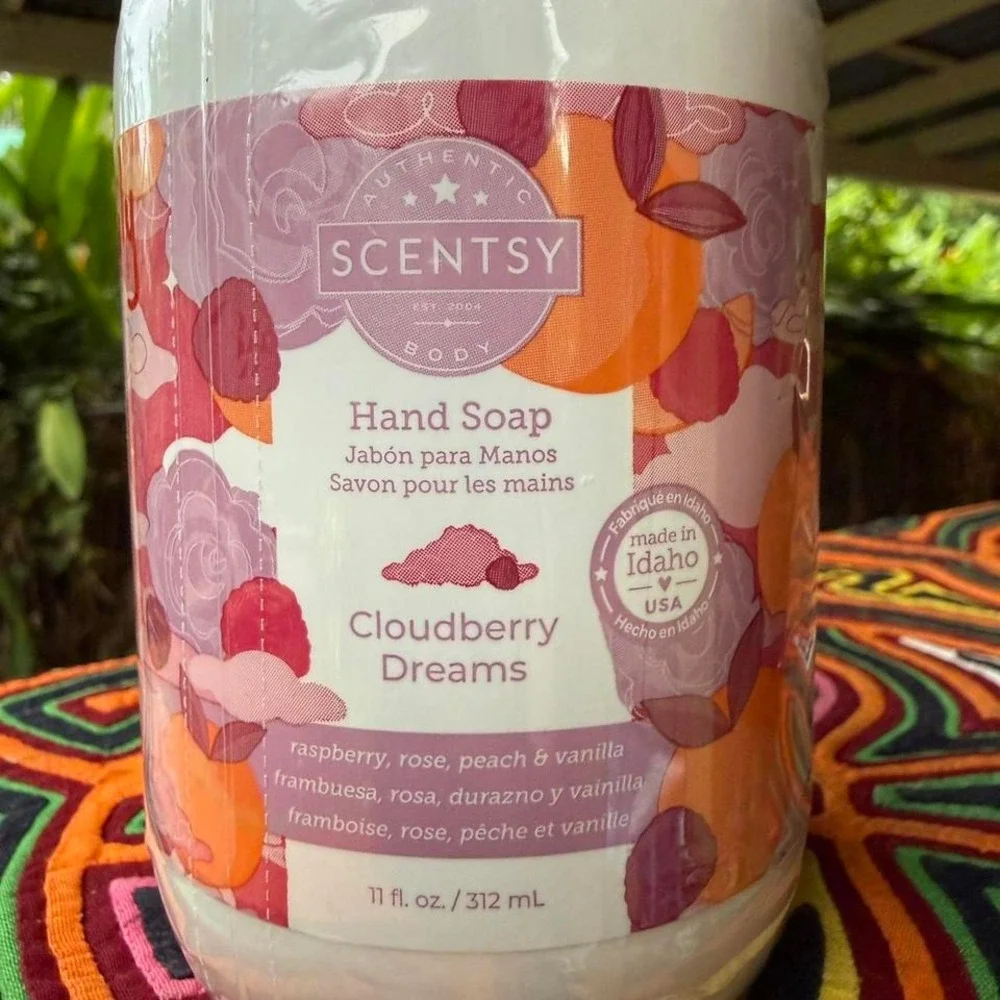 Scentsy Cloudberry Dreams‎ hand soap new sealed 11 fl oz